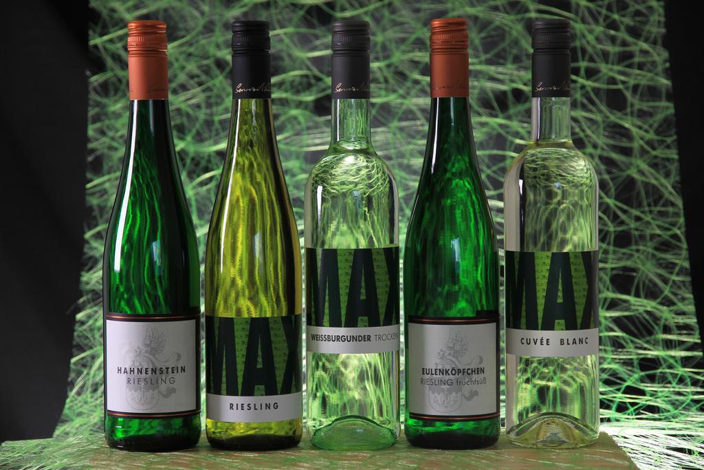 Ferienweingut Serwaziwein Mesenich Bagian luar foto