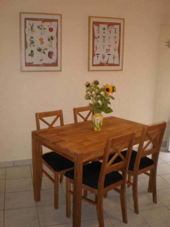 Ferienweingut Serwaziwein Mesenich Ruang foto
